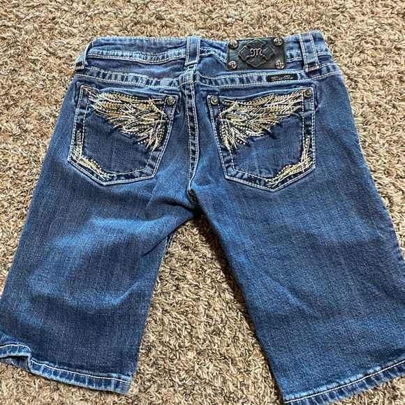 Miss Me Jean Shorts - Picture 11 of 11